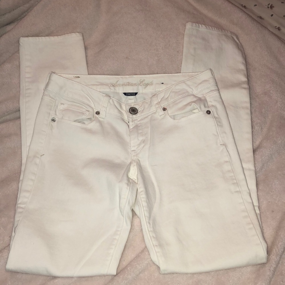 AEO white Jeans
